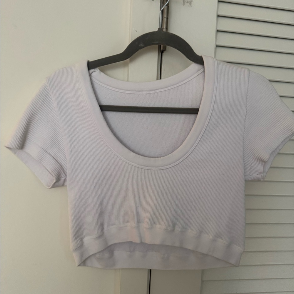 ALO Yoga White Ribbed Crop Top